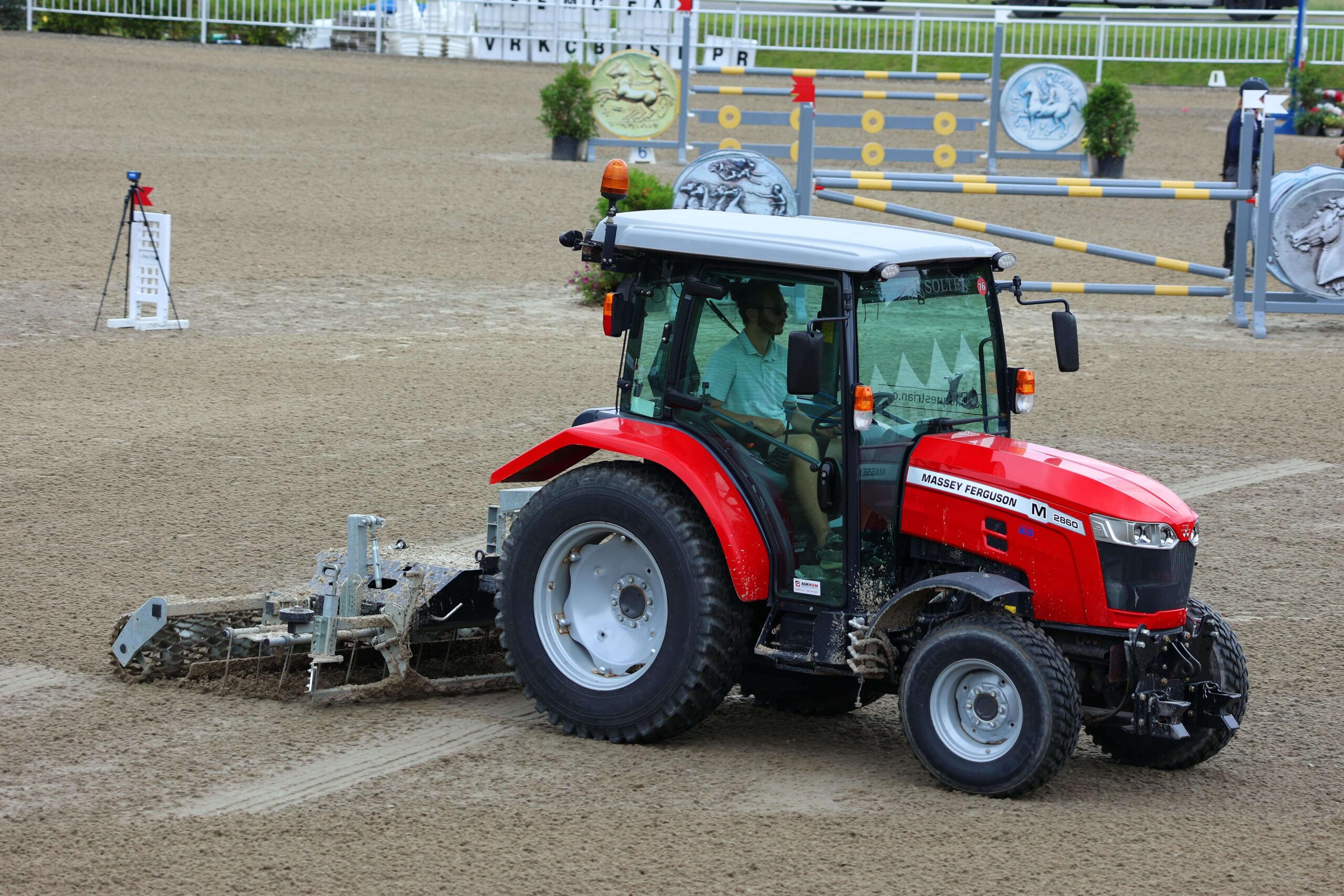 5 Different Types Of Arena Grooming Equipment